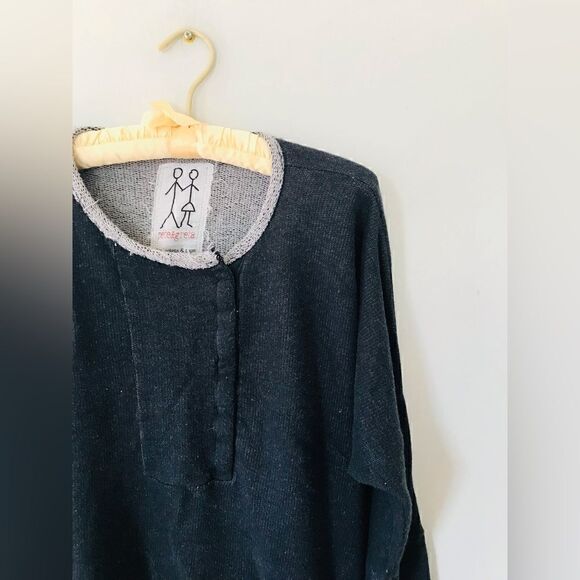 Johnny Was | Peter & Greta | navy blue distressed oversized sweatshirt pullover - Picture 5 of 8